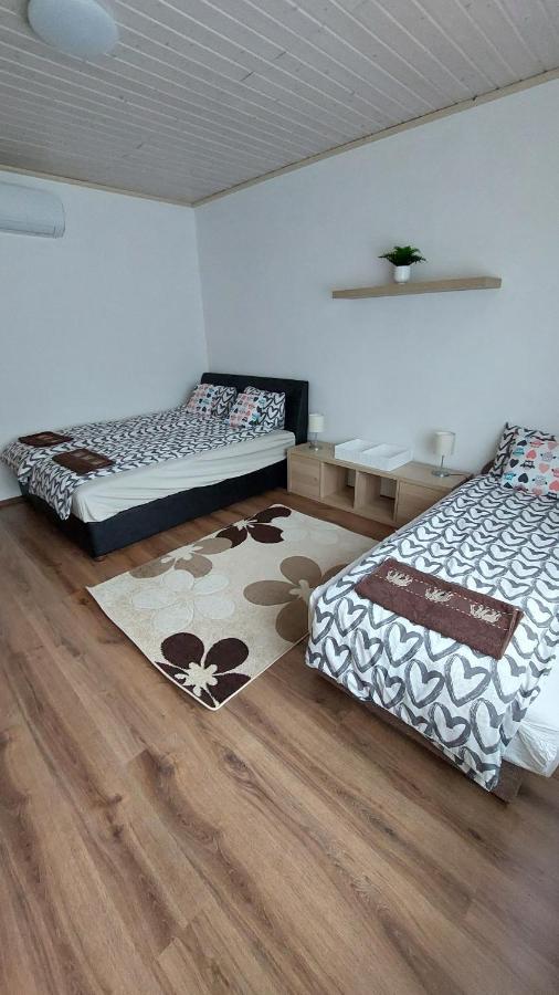 Anno Apartman Balatonfoldvar Luaran gambar