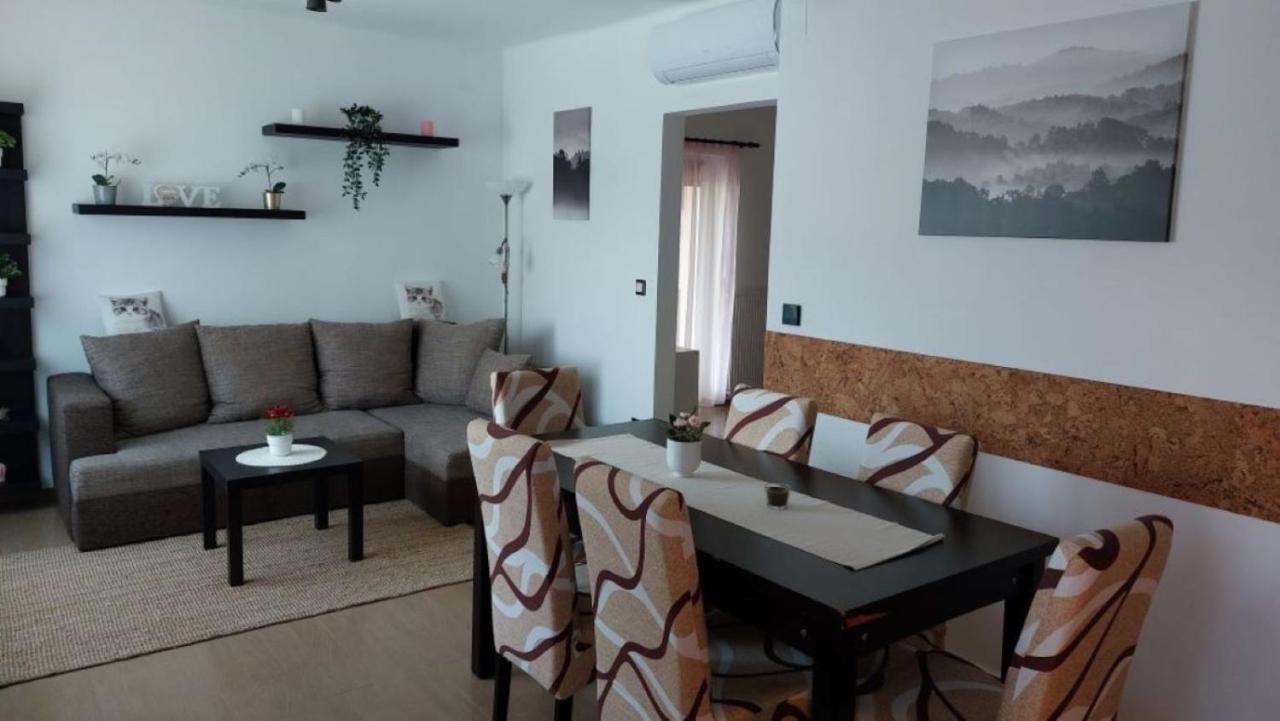 Anno Apartman Balatonfoldvar Luaran gambar
